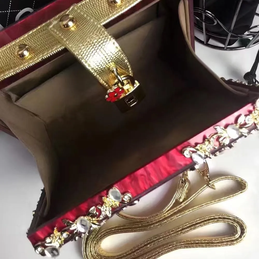 Acrylic Purse Clutch Bags Perspex Carved Bag Evening Handbags for Women Crystal Crossbody Shoulder Purse Wedding