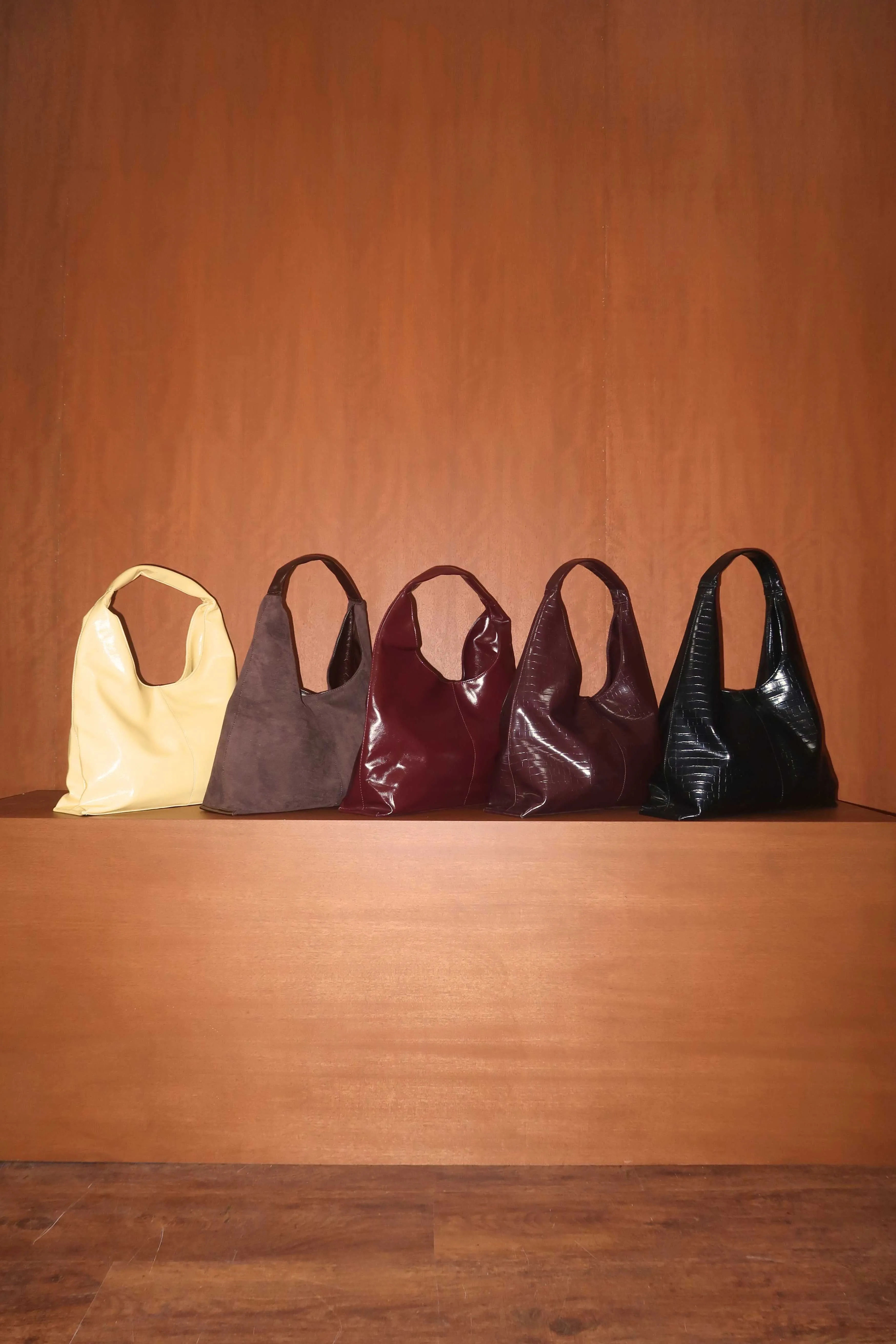 Carrie Bag in Croco Burgundy