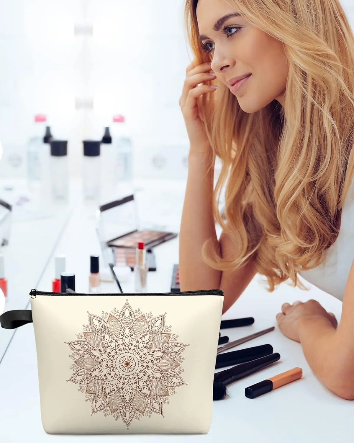 Mandala Ethnic Tribes Floral Beige Cosmetic Bags for Women, Carved Arabesque Small Makeup Bag for Purse, Waterproof Travel Toiletry Bag Accessories Organizer, 1PCS
