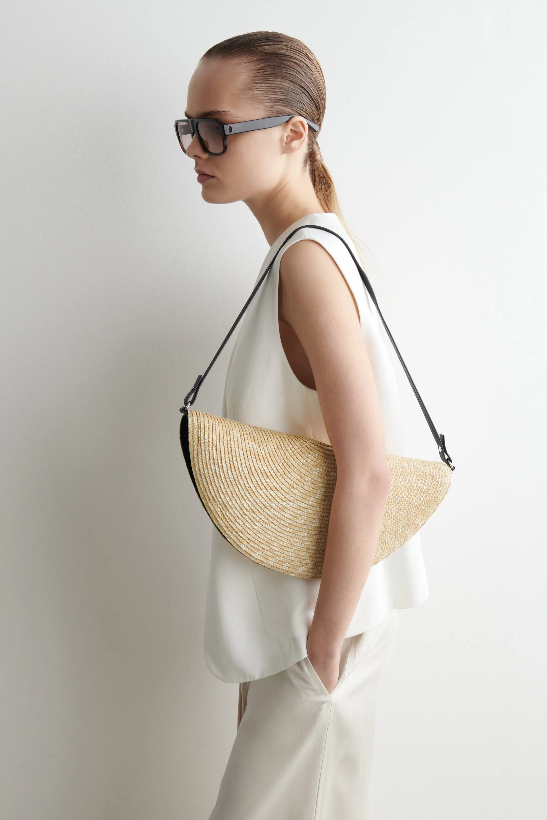 Soleil clutch bag - straw