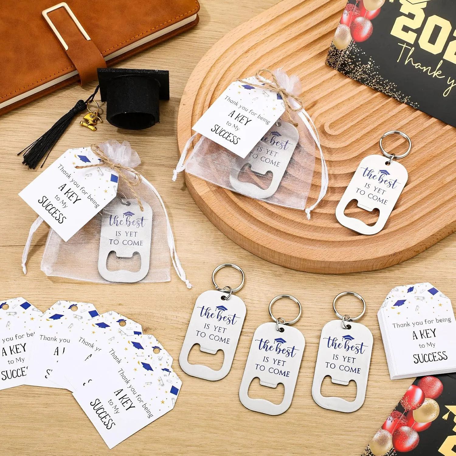 Vesici 30 Sets Graduation Party Favors 30 Beer Bottle Opener Keychains Bulk The Best is Yet to Come Keychains with Thank You Cards and Organza Bags 2025 Graduation Ceremony Party Guest Gifts (Blue)