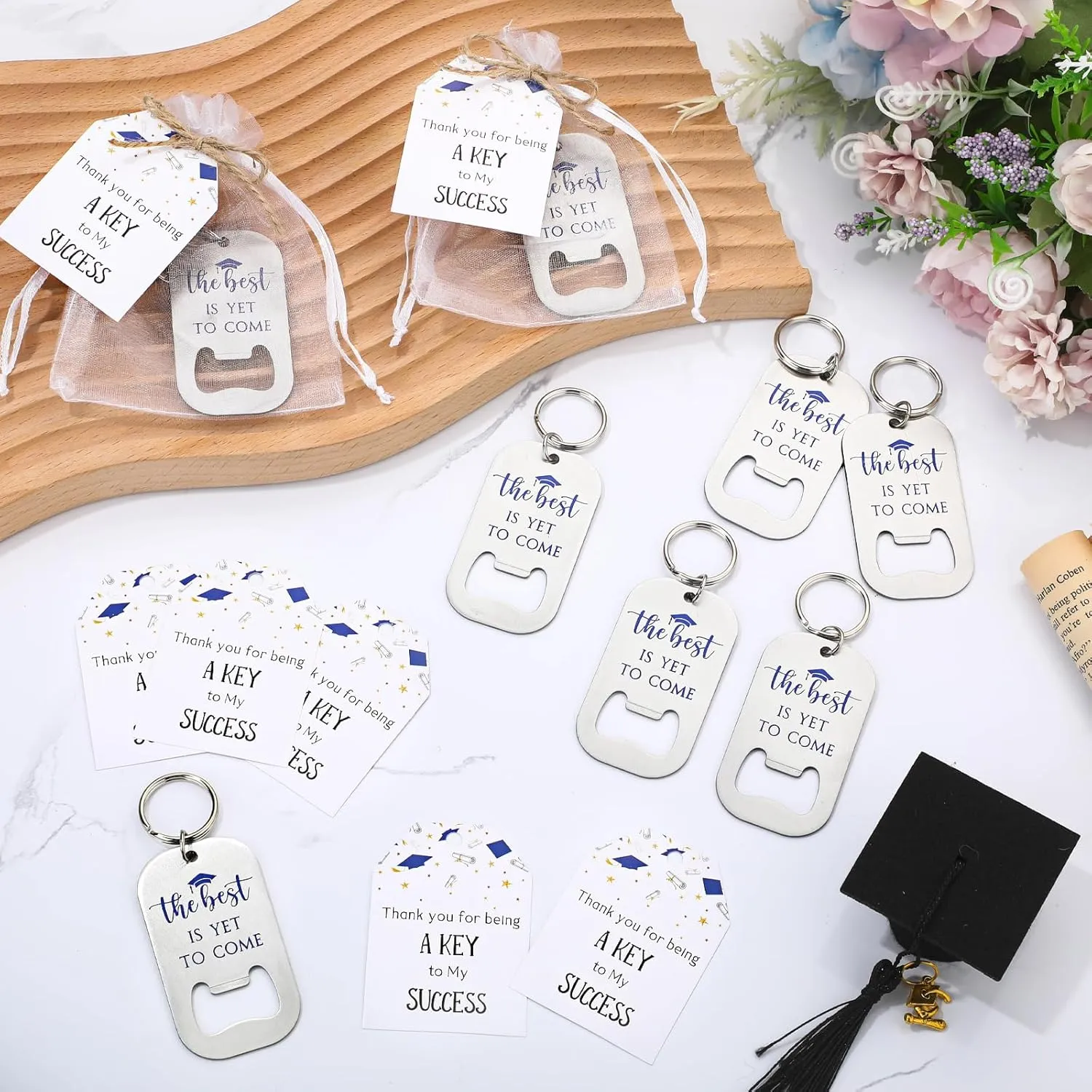 Vesici 30 Sets Graduation Party Favors 30 Beer Bottle Opener Keychains Bulk The Best is Yet to Come Keychains with Thank You Cards and Organza Bags 2025 Graduation Ceremony Party Guest Gifts (Blue)